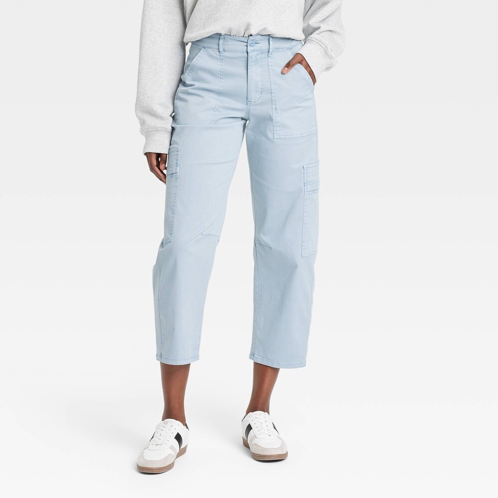 Mid-Rise Barrel Leg Cargo Pants - Light Blue Universal Thread